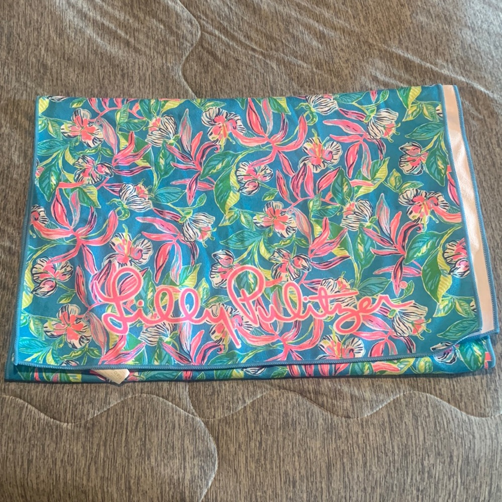 Lily Pulitzer large workout towel